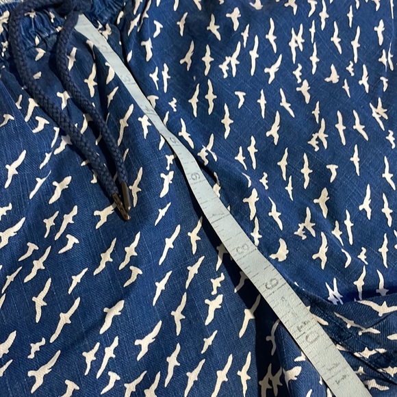 L.L. Bean Signature Bird Print Shorts - Picture 5 of 8